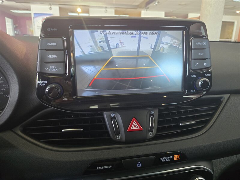 Used 2018 Hyundai Elantra GT FWD image 23