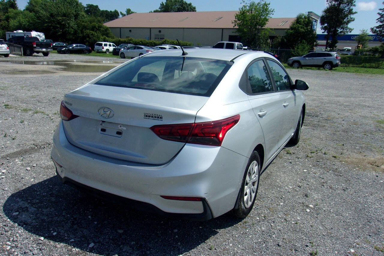 Used 2019 Hyundai Accent SE FWD image 7