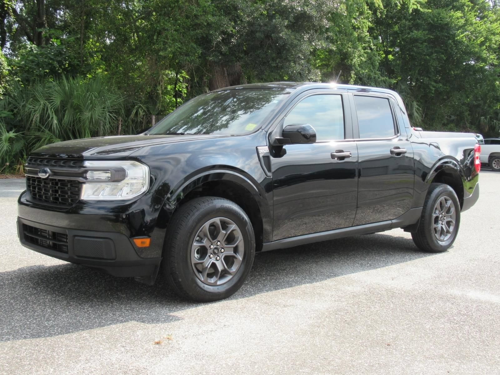 Used 2024 Ford Maverick XLT w/ XLT Luxury Package FWD image 3