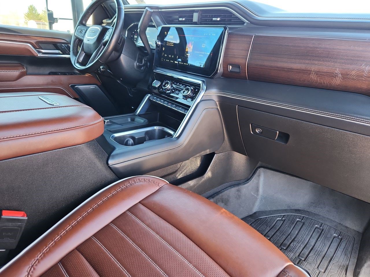 Used 2024 GMC Sierra 3500 Denali Ultimate image 22