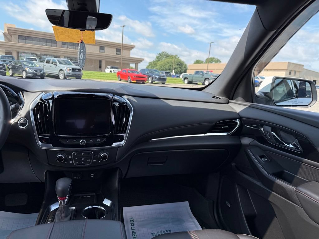 Used 2023 Chevrolet Traverse RS w/ LPO, Floor Liner Package AWD/4WD image 44