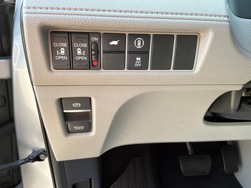 Used 2023 Honda Odyssey EX-L image 14