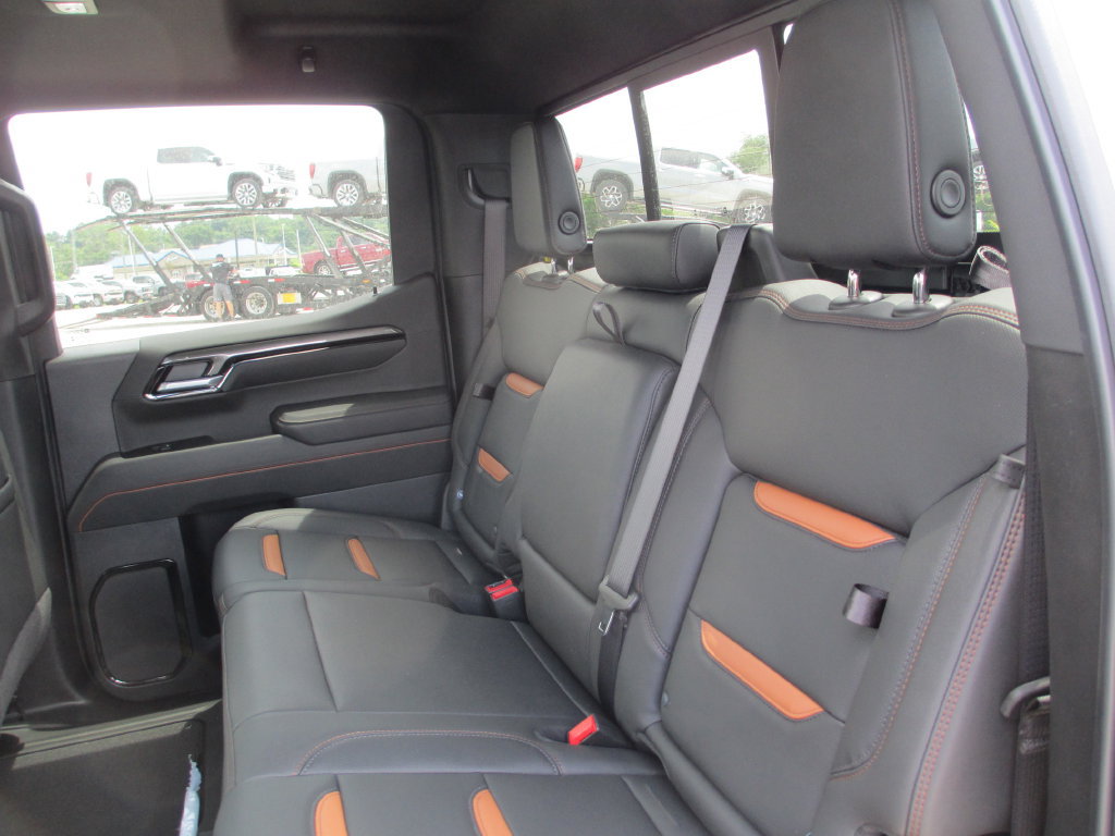 New 2026 GMC Sierra 1500 AT4 w/ AT4 Premium Package AWD/4WD image 17