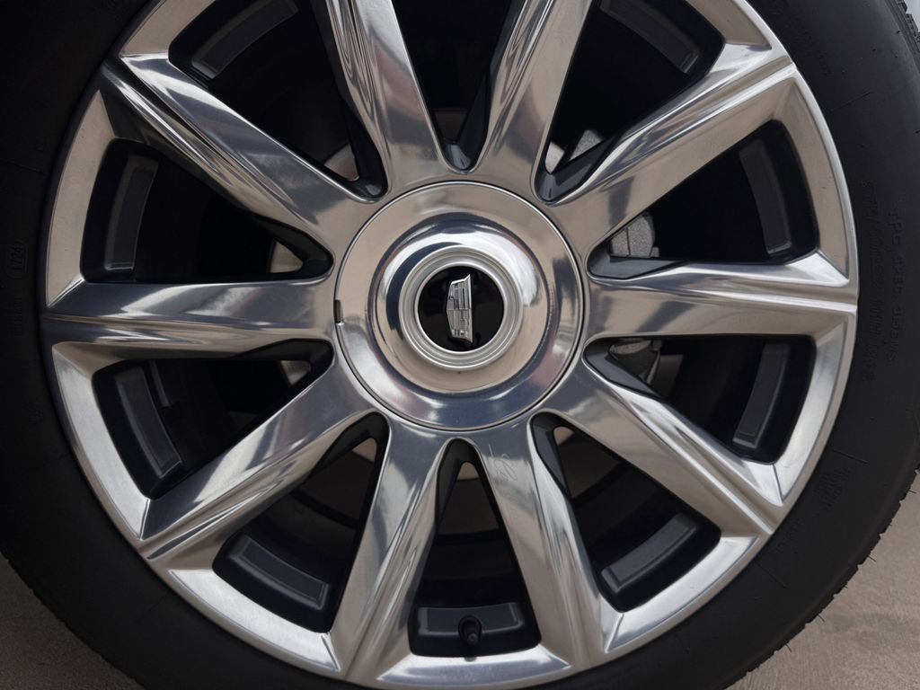 Used 2024 Cadillac Escalade Premium Luxury Platinum image 9