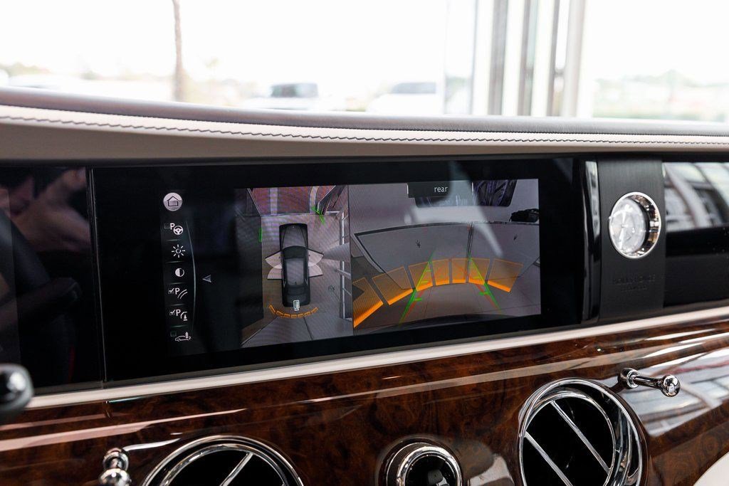 Used 2021 Rolls-Royce Ghost image 19