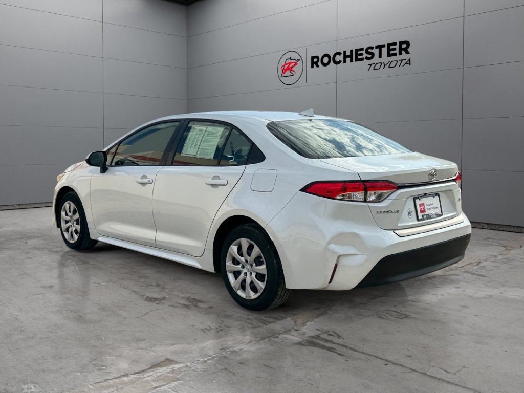 Used 2023 Toyota Corolla LE w/ Carpet Mat Package (TMS) FWD image 3