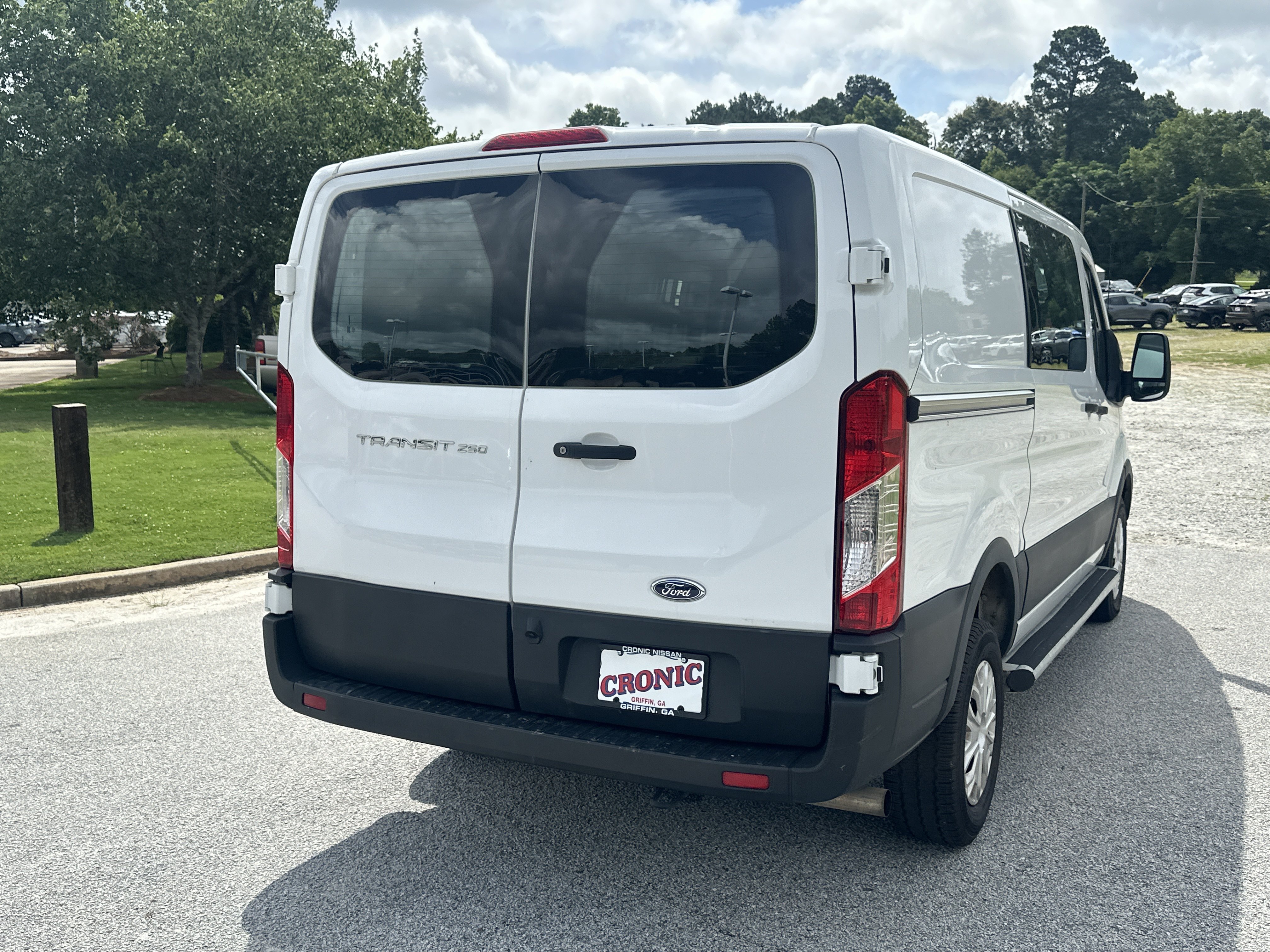 Used 2025 Ford Transit 250 Low Roof w/ Exterior Upgrade Package RWD image 5