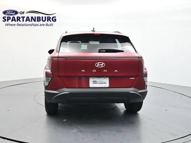 Used 2025 Hyundai Kona SEL AWD/4WD image 6