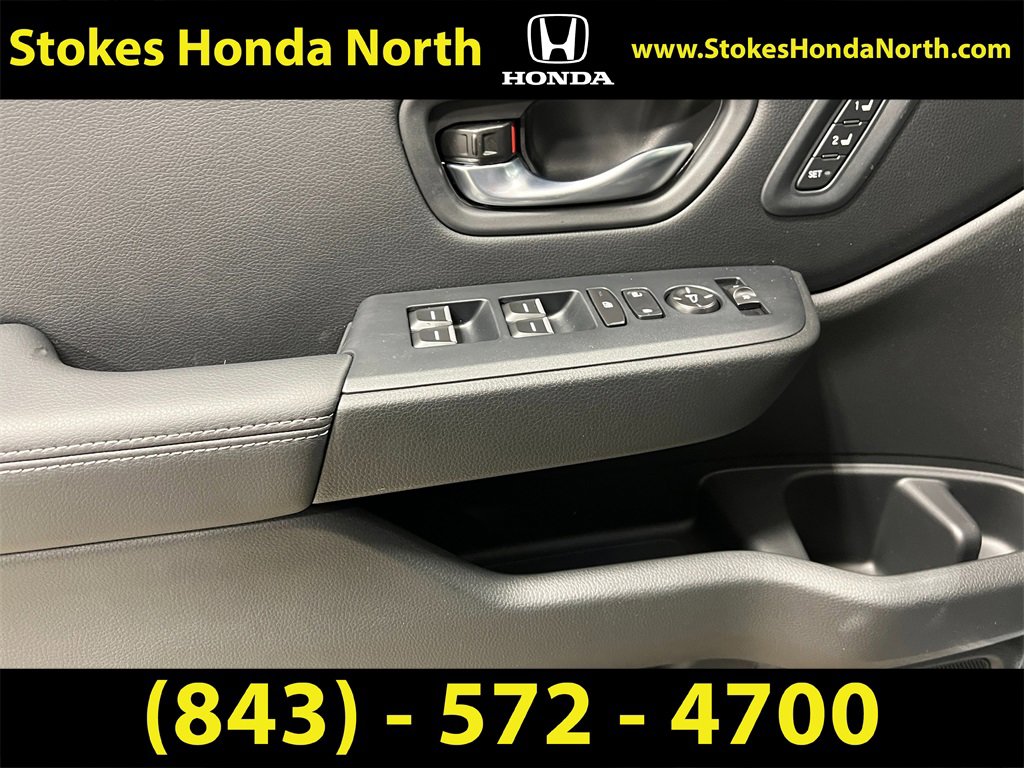 New 2025 Honda Pilot Touring image 14