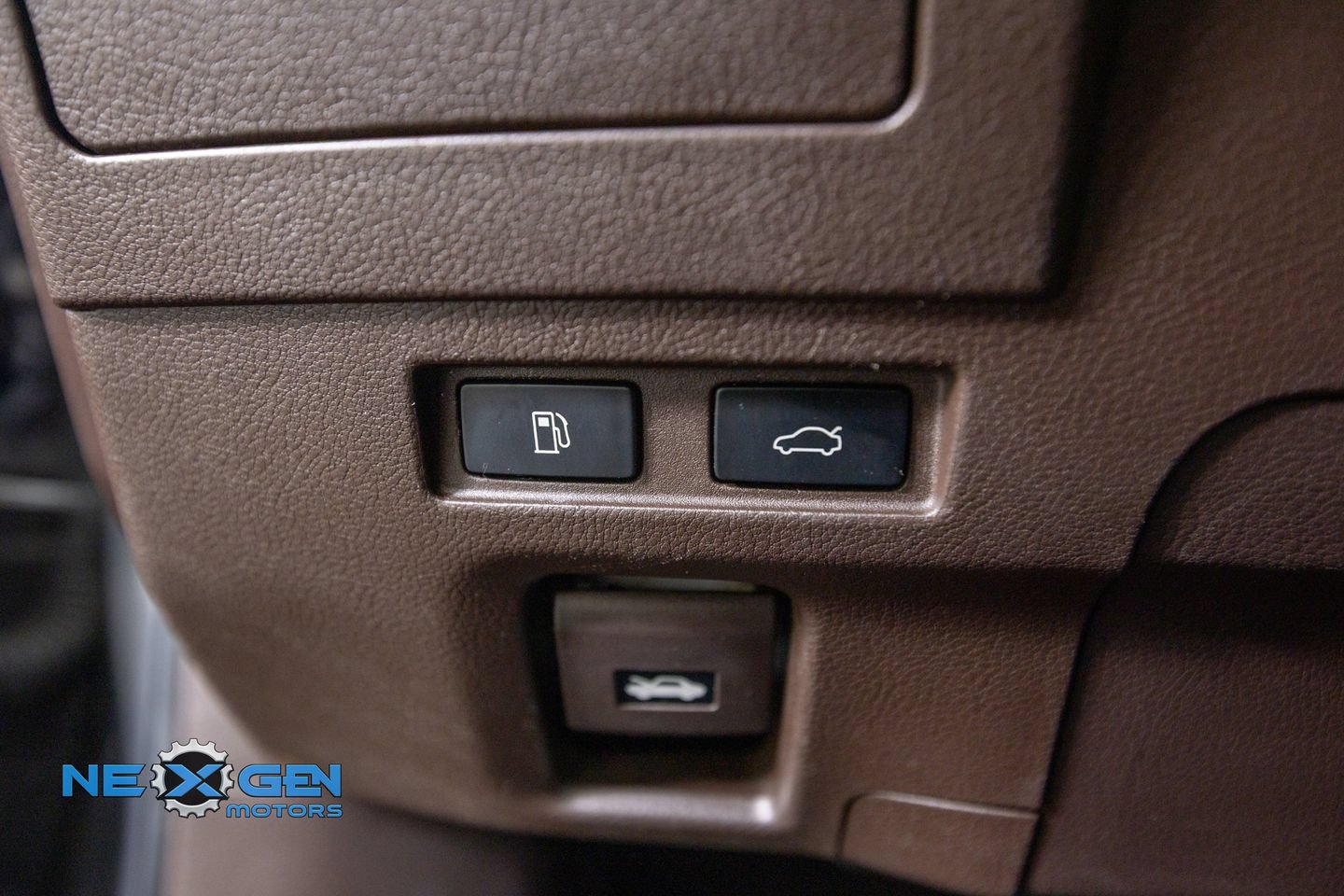 Used 2019 Lexus ES 350 w/ Accessory Package FWD image 13
