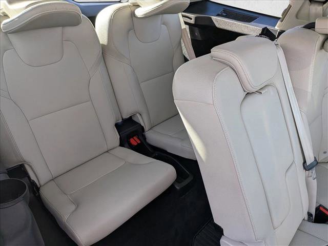 Used 2022 Volvo XC90 T5 Momentum w/ Climate Package image 22