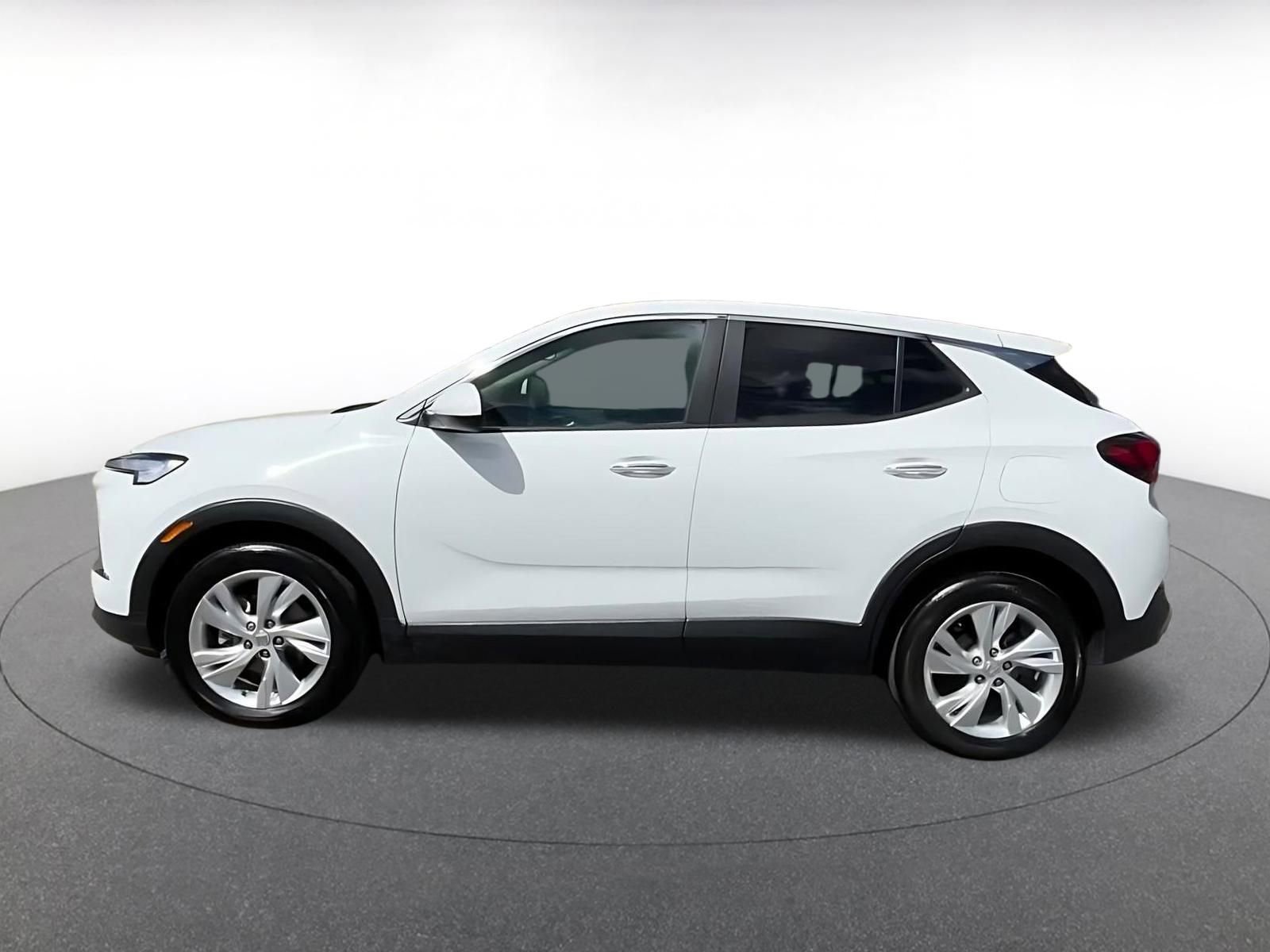 Used 2025 Buick Encore GX Preferred image 9