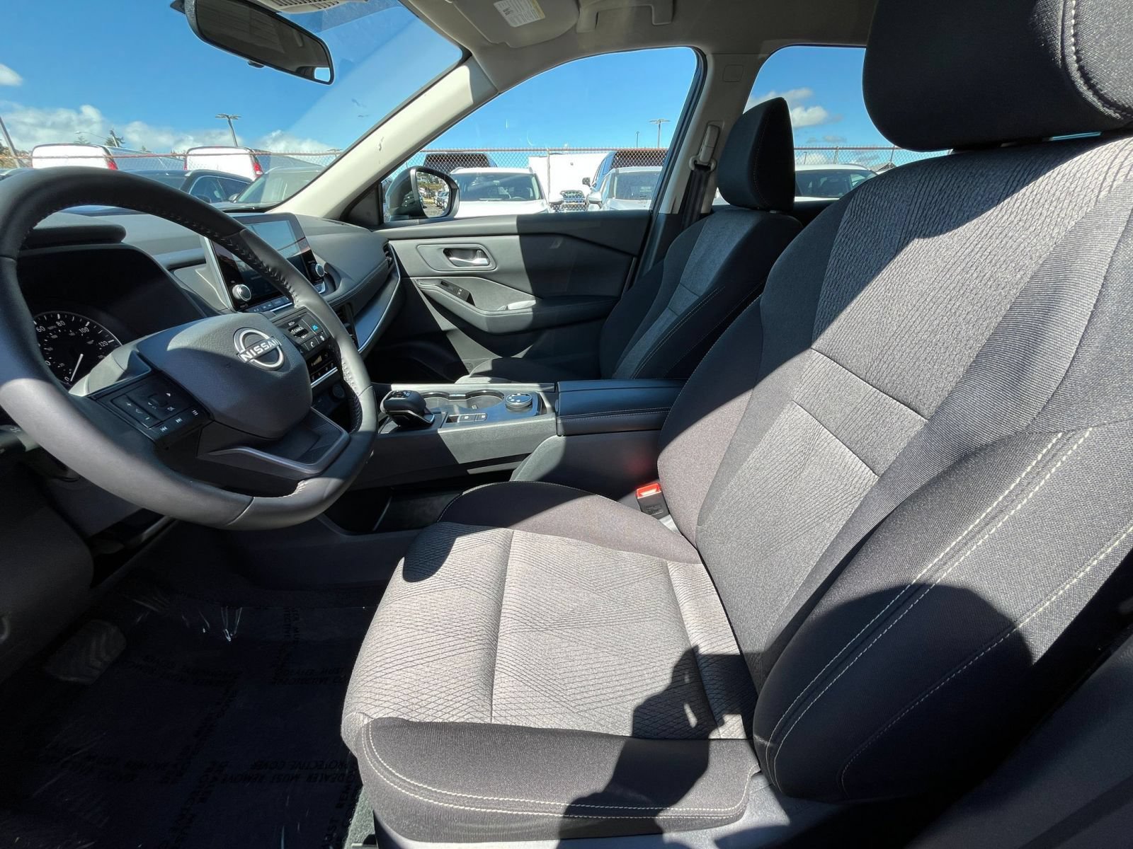 Used 2026 Nissan Rogue SV AWD/4WD image 24