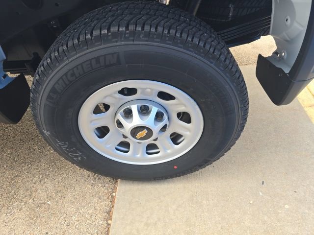 Used 2026 Chevrolet Silverado 2500 W/T w/ WT Convenience Package image 8