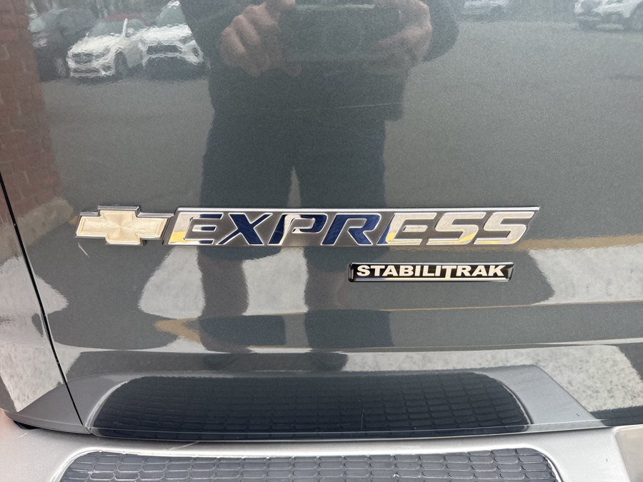 Used 2014 Chevrolet Express 2500 Extended RWD image 71