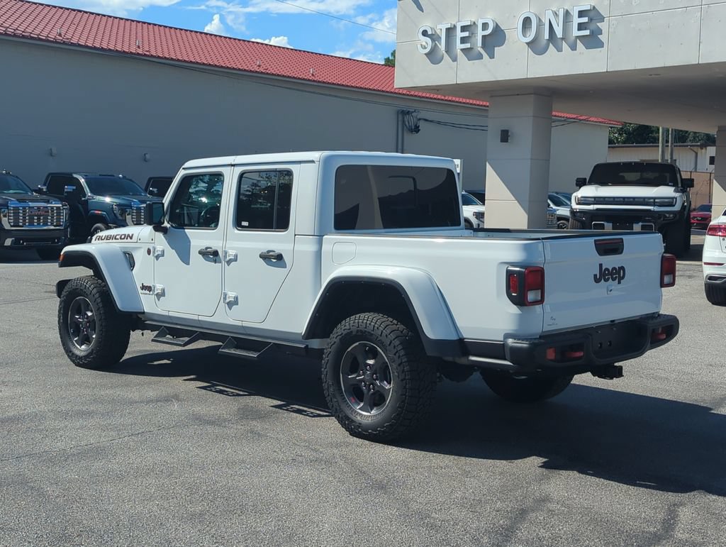 Used 2023 Jeep Gladiator Rubicon w/ Cold Weather Group AWD/4WD image 4