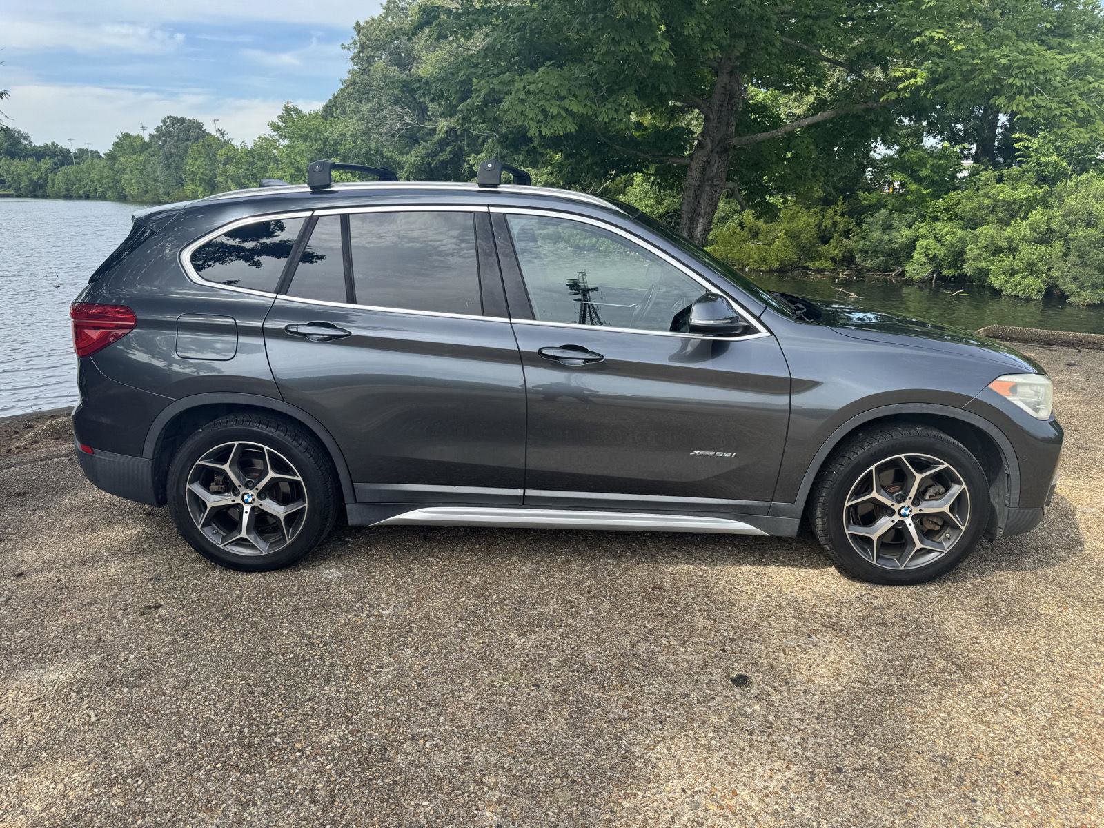 Used 2016 BMW X1 xDrive28i AWD/4WD image 3