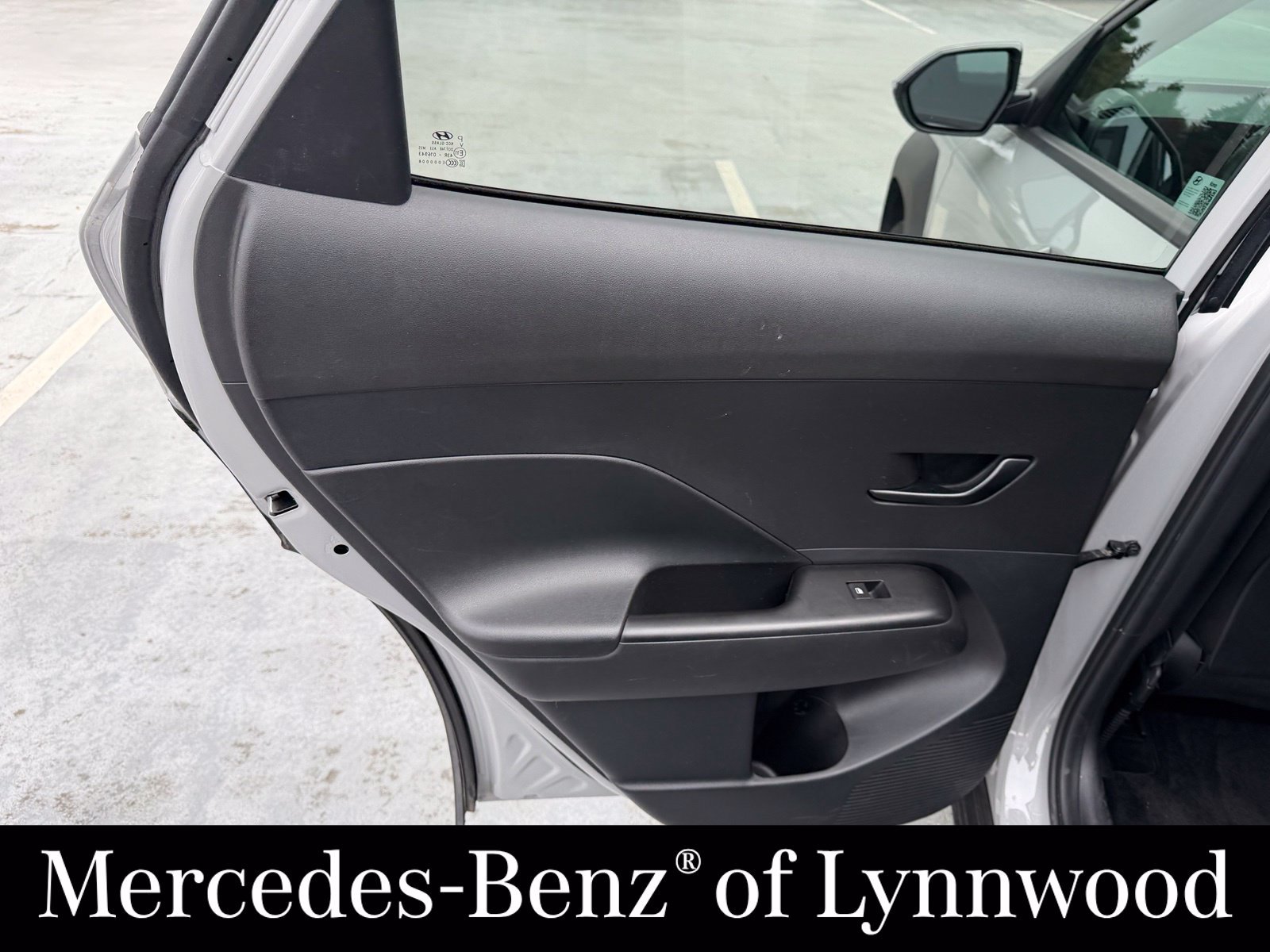 Used 2024 Hyundai Kona SEL AWD/4WD image 15