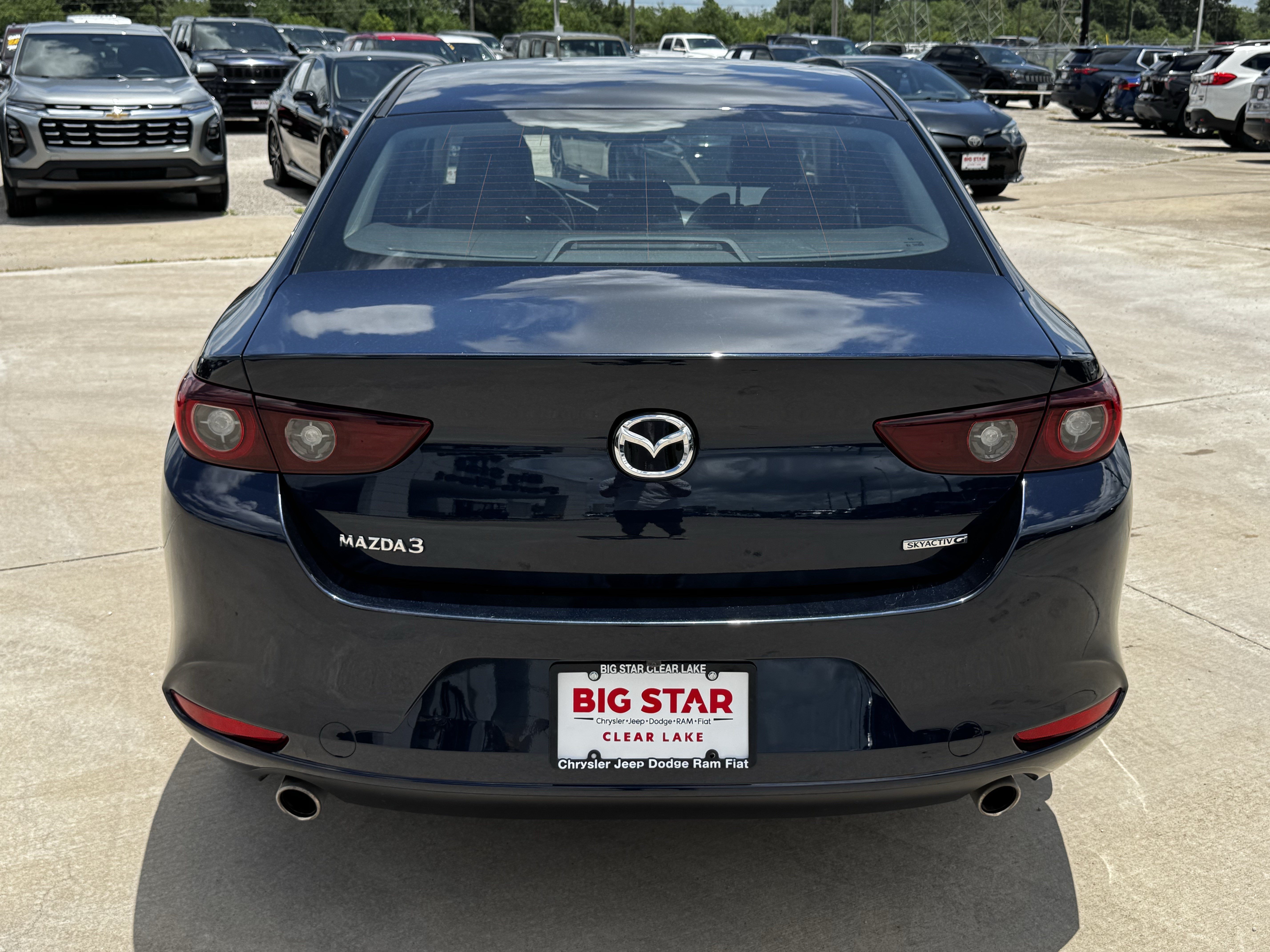 Used 2024 MAZDA MAZDA3 s FWD image 9