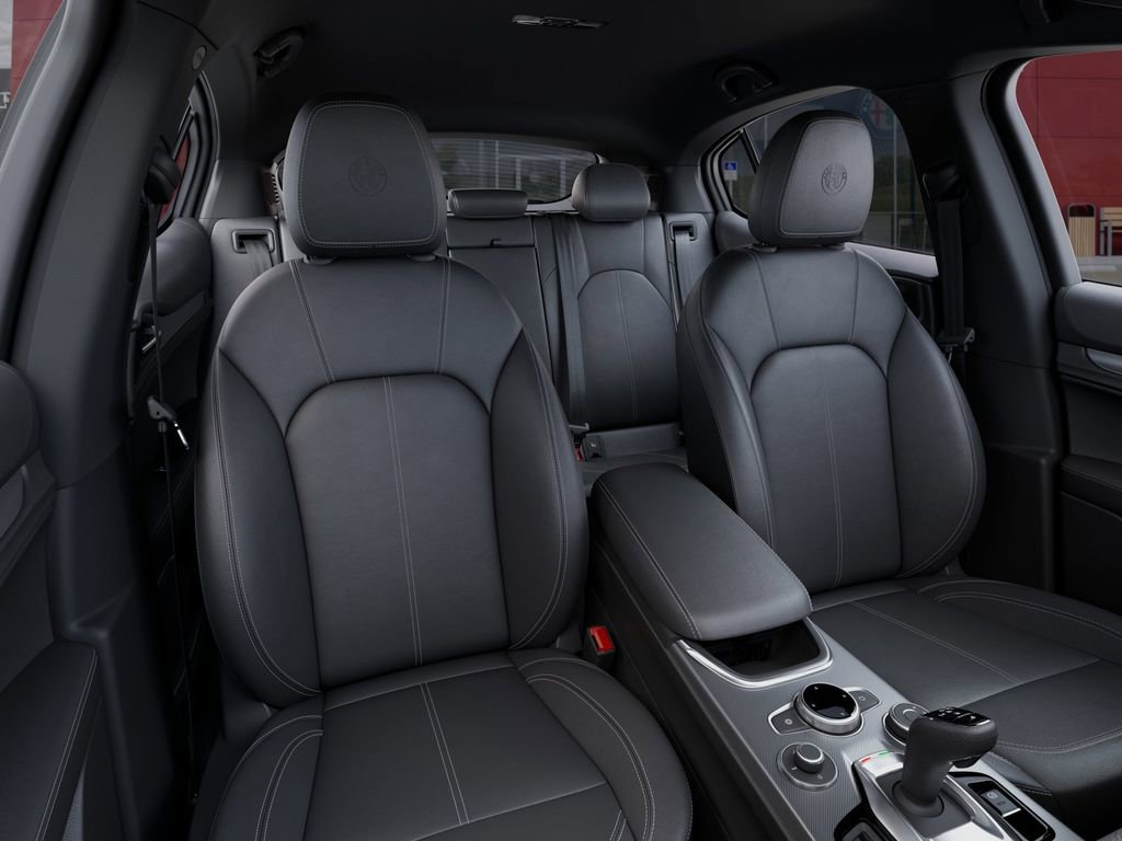 New 2025 Alfa Romeo Stelvio Sprint image 16