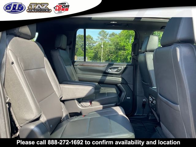 Used 2023 Chevrolet Suburban LT w/ Luxury Package image 14