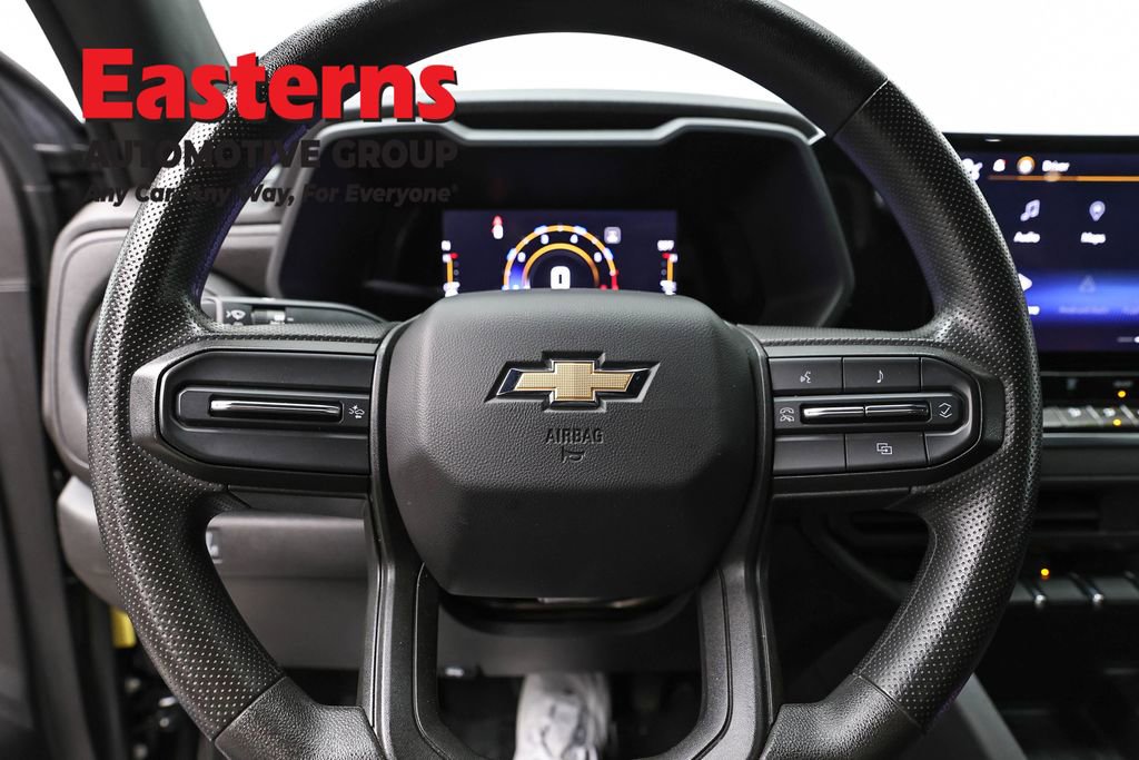 Used 2023 Chevrolet Colorado W/T RWD image 10