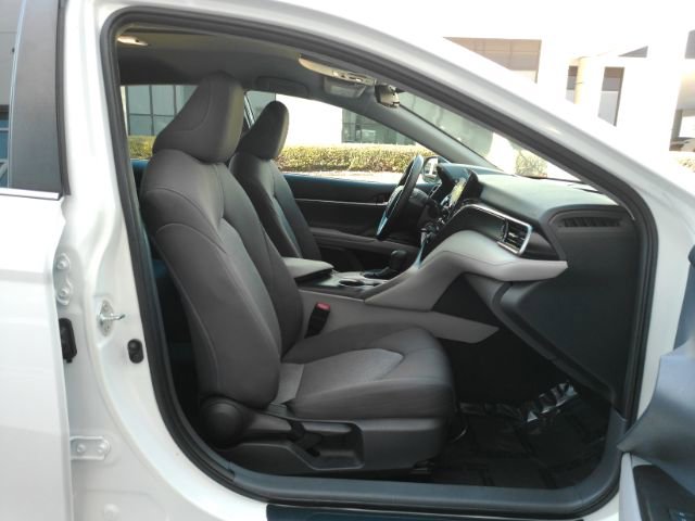 Used 2022 Toyota Camry LE image 18