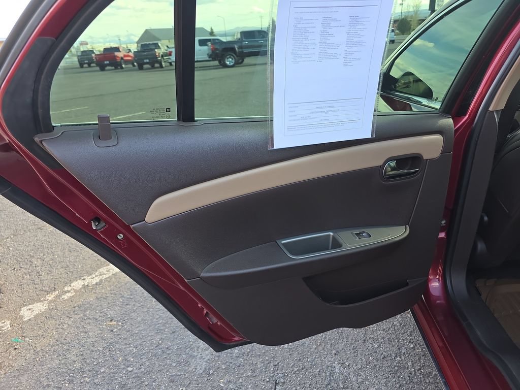 Used 2008 Chevrolet Malibu LTZ w/ Rear Power Package FWD image 27