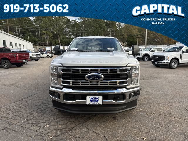 New 2026 Ford F350 XL w/ XL Chrome Package image 3