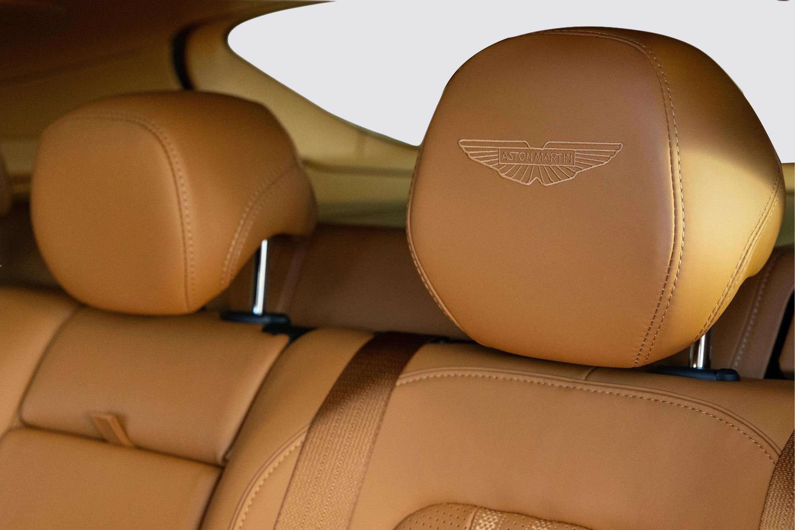 New 2026 Aston Martin DBX 707 AWD/4WD image 38