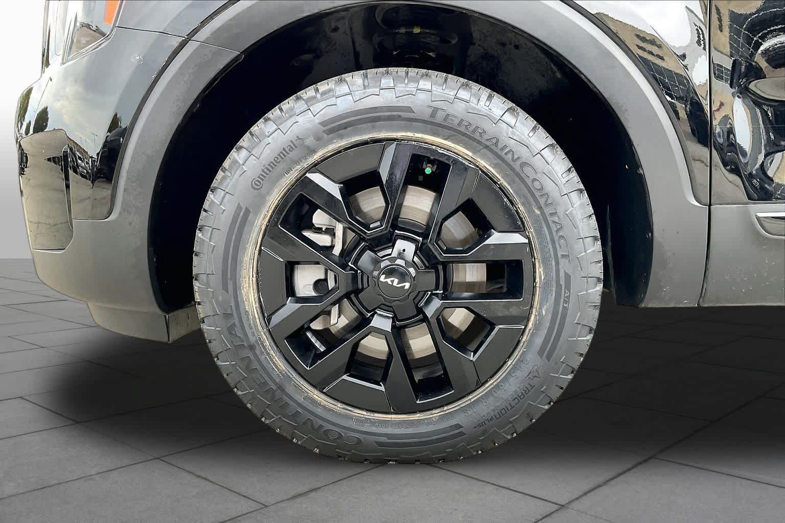 Used 2024 Kia Telluride SX Prestige X-Pro AWD/4WD image 11