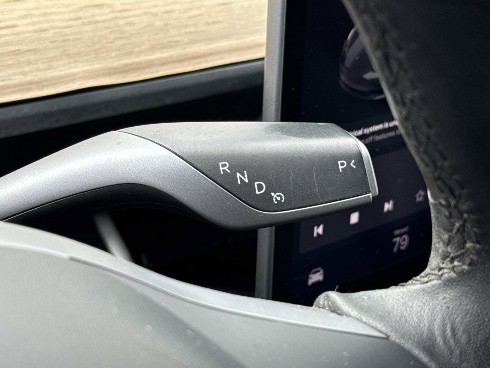 Used 2019 Tesla Model 3 Standard Range image 8