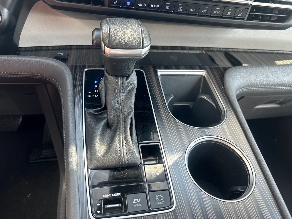 Certified 2023 Toyota Sienna Limited AWD/4WD image 25
