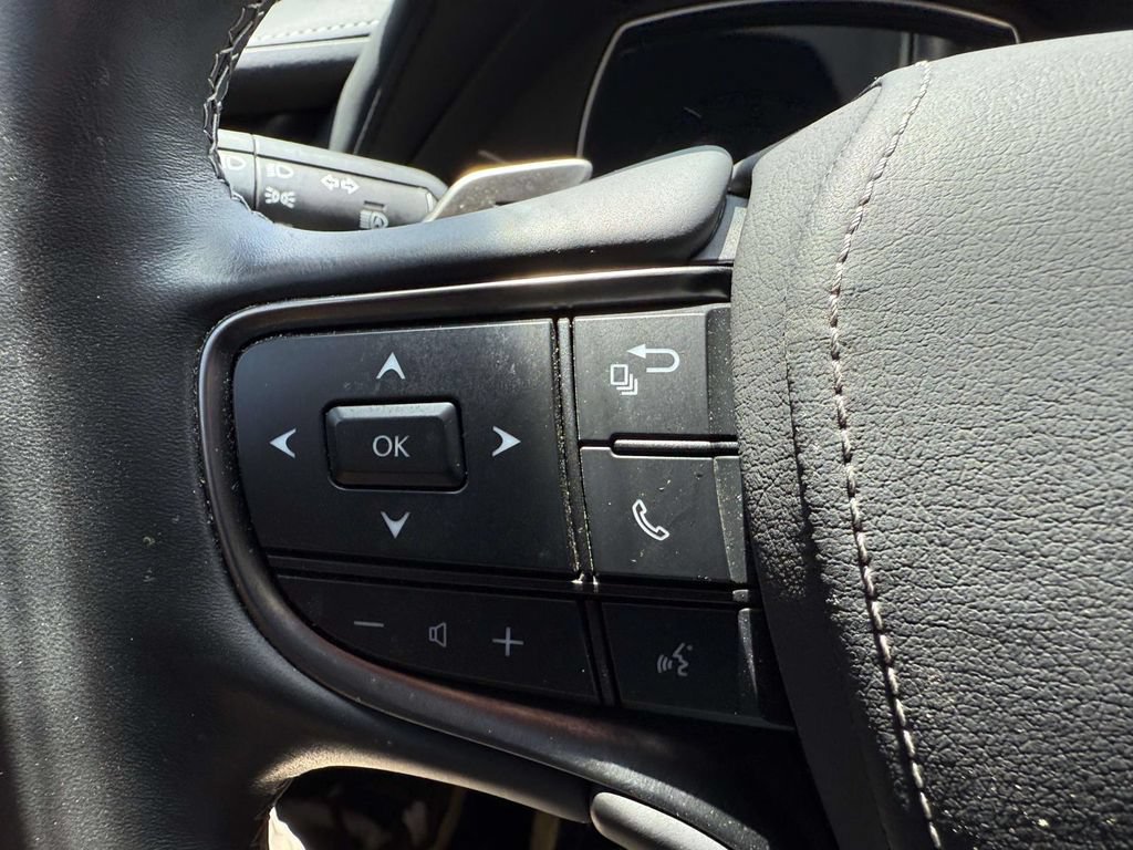 Used 2023 Lexus LS 500 AWD w/ Luxury Package image 22