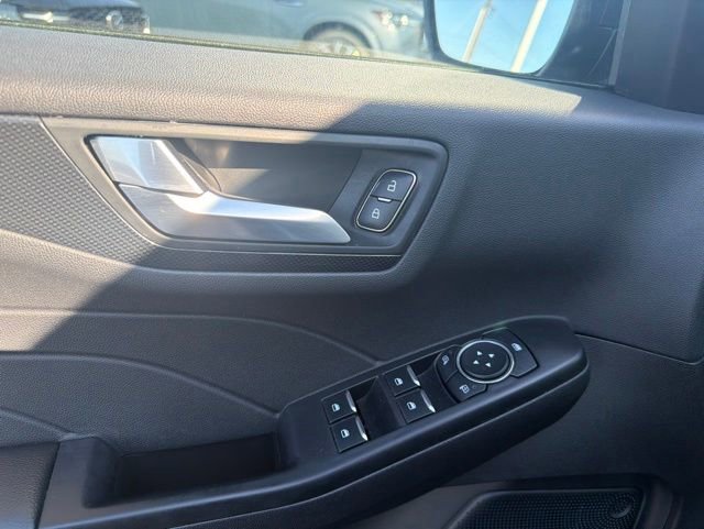 Used 2025 Ford Escape ST-Line FWD image 28