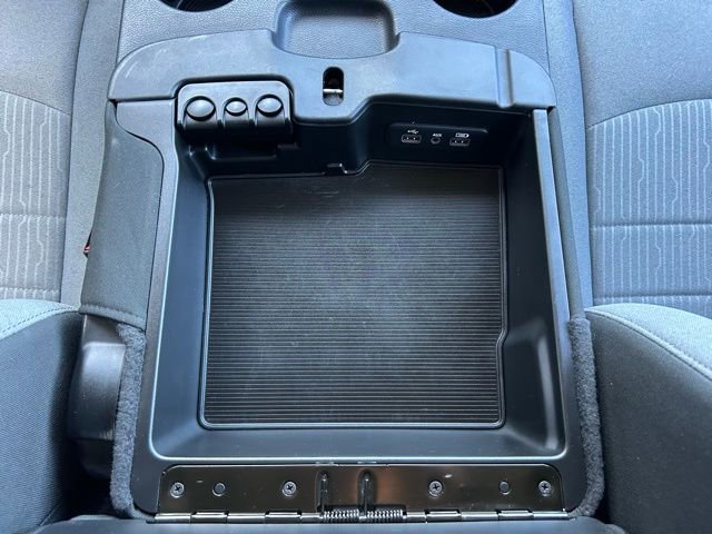 Used 2021 RAM 1500 Tradesman w/ Chrome Appearance Package image 19