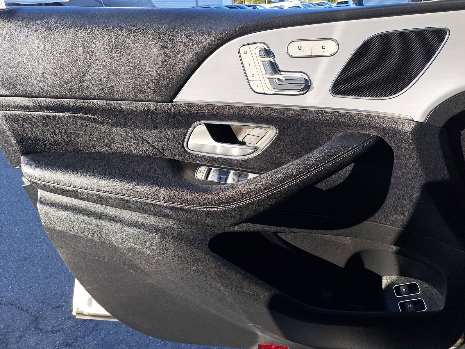 Used 2024 Mercedes-Benz GLE 450e 4MATIC image 30