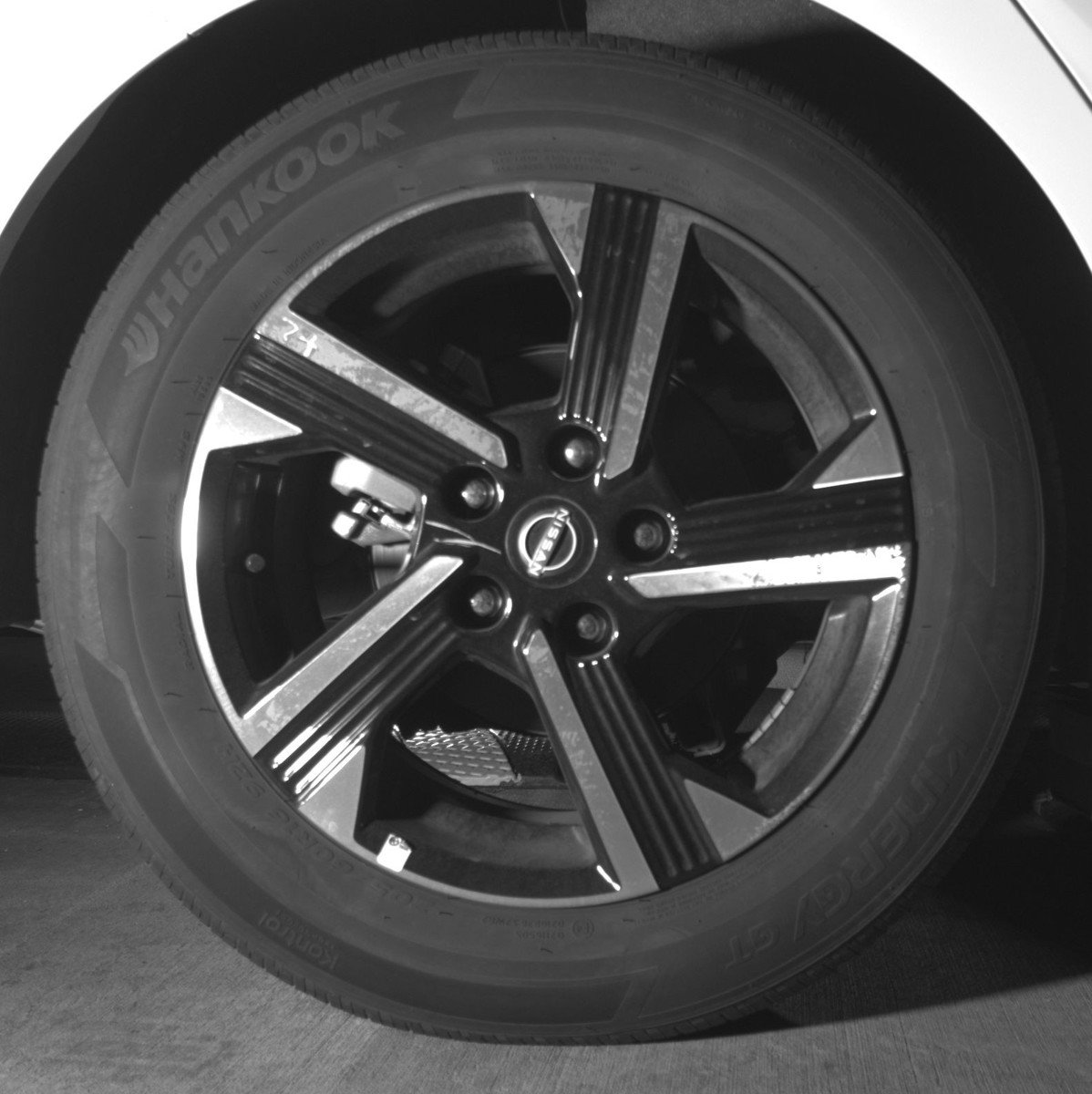 Used 2025 Nissan Sentra SV FWD image 14