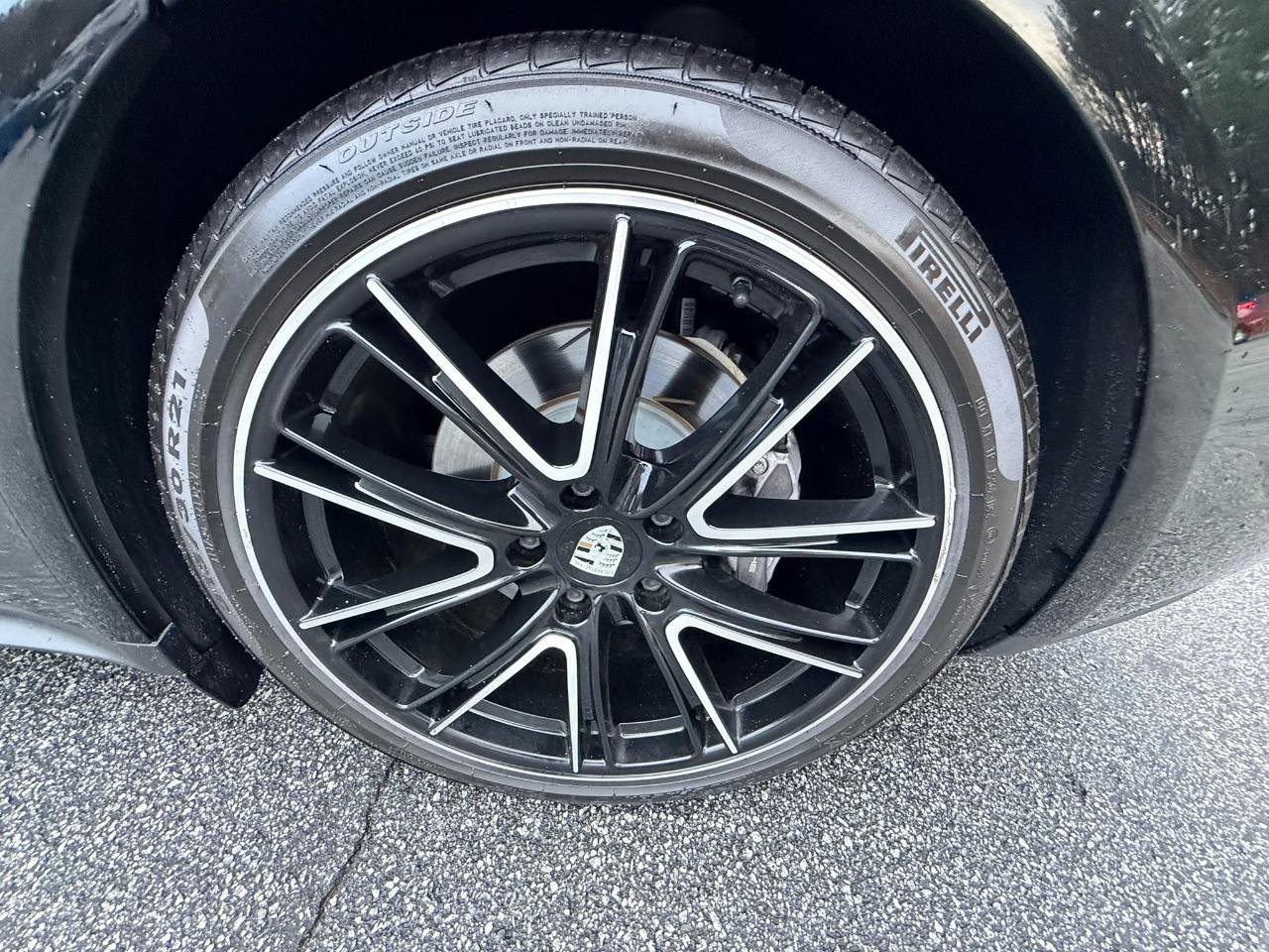 Used 2018 Porsche Panamera 4 AWD/4WD image 34