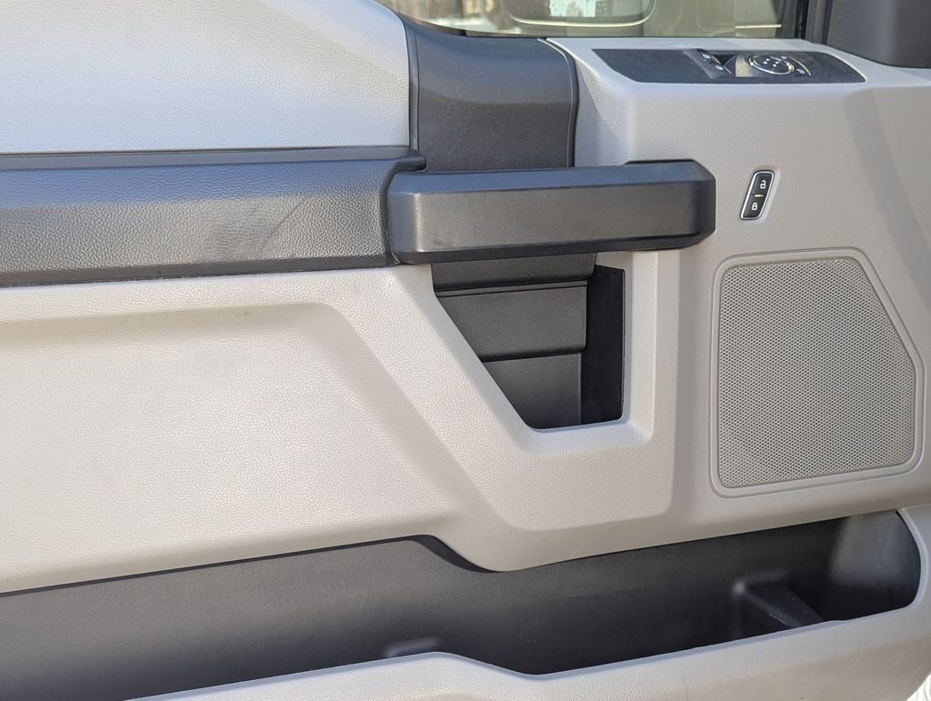 Used 2021 Ford F250 XL w/ STX Appearance Package image 9