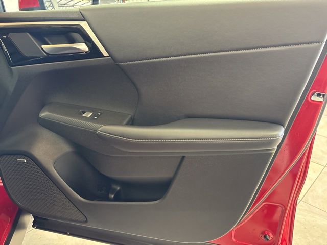 Used 2025 Mitsubishi Outlander SE FWD image 18