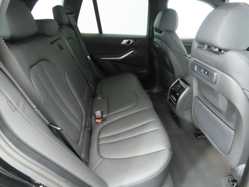 Certified 2022 BMW X5 xDrive40i w/ Premium Package image 22