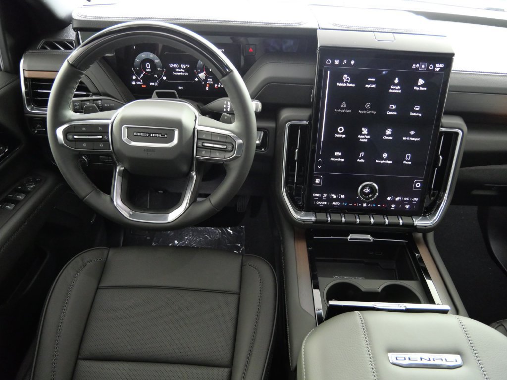 New 2026 GMC Yukon XL Denali w/ Denali Reserve Package AWD/4WD image 18