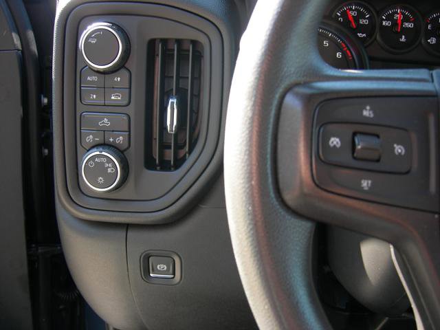 Used 2020 Chevrolet Silverado 1500 Custom w/ Custom Value Package image 11