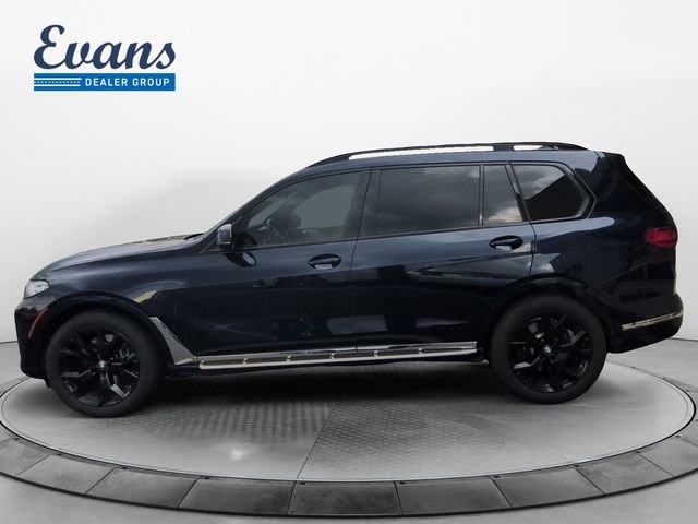 Used 2022 BMW X7 xDrive40i w/ Executive Package image 3