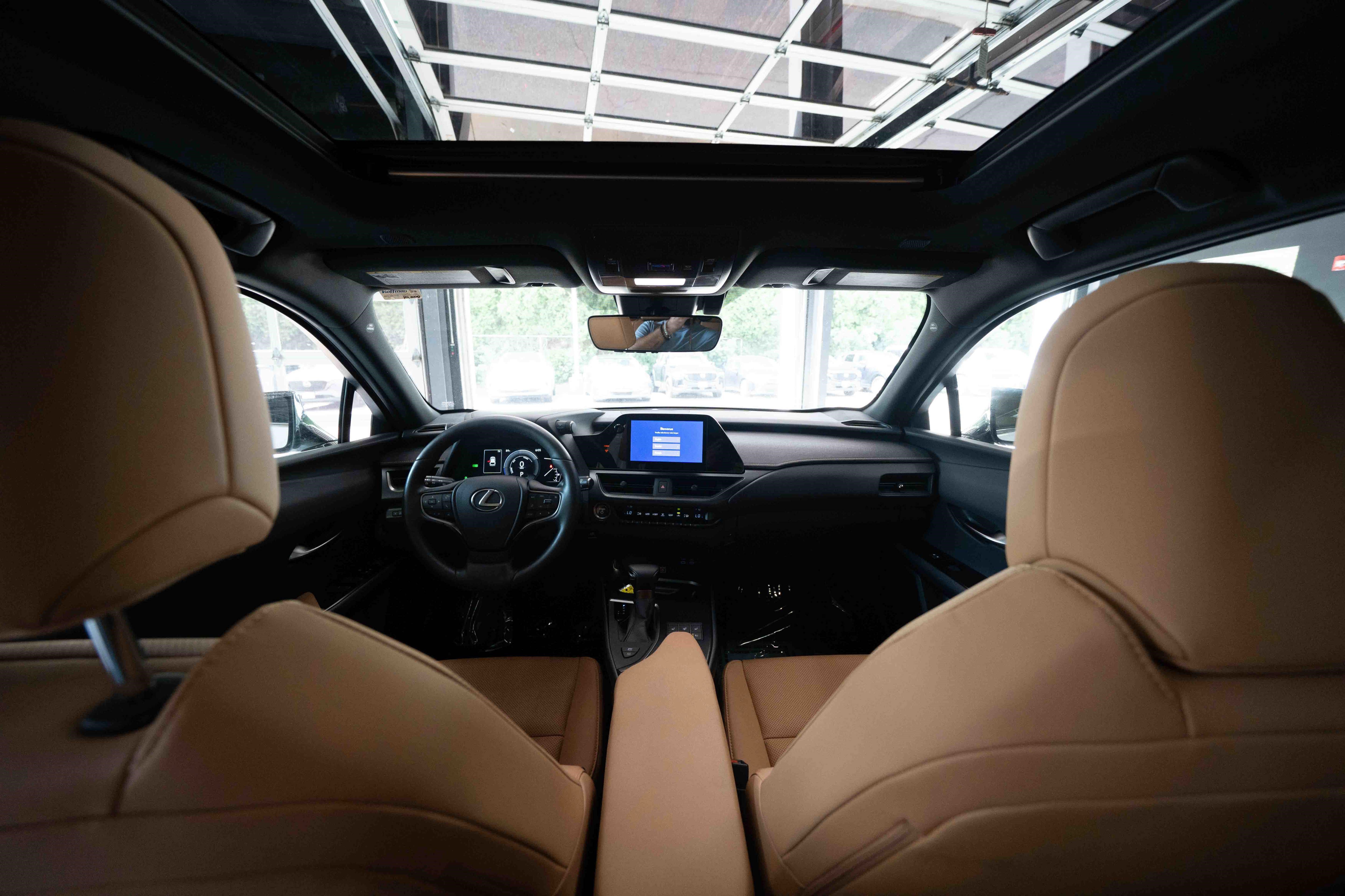 Used 2024 Lexus UX 250h AWD w/ Premium Package image 19