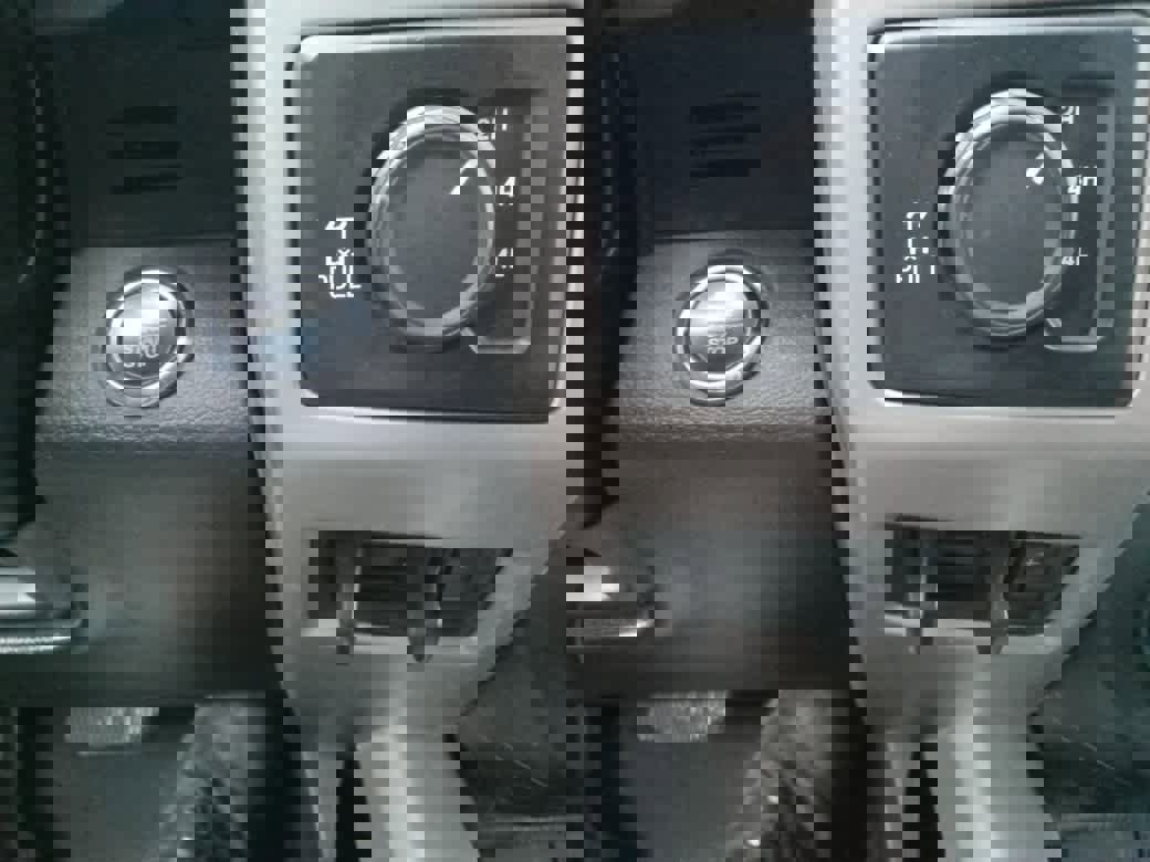 Used 2020 Ford F350 Lariat image 25