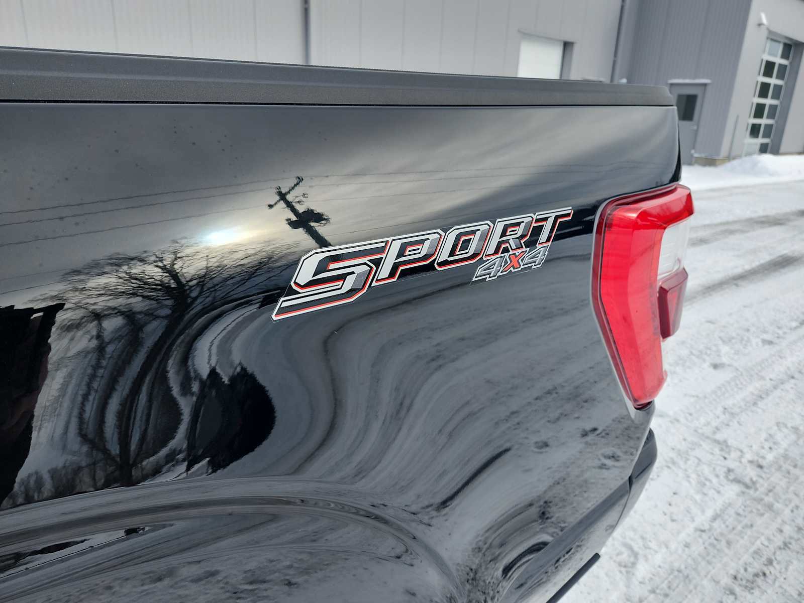 Used 2023 Ford F150 Lariat w/ Equipment Group 502A High image 16