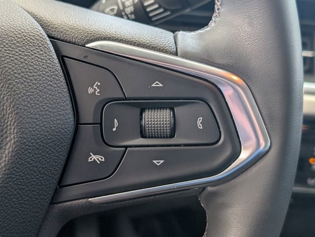 Certified 2025 Chevrolet Trax LT w/ Driver Confidence Package image 22