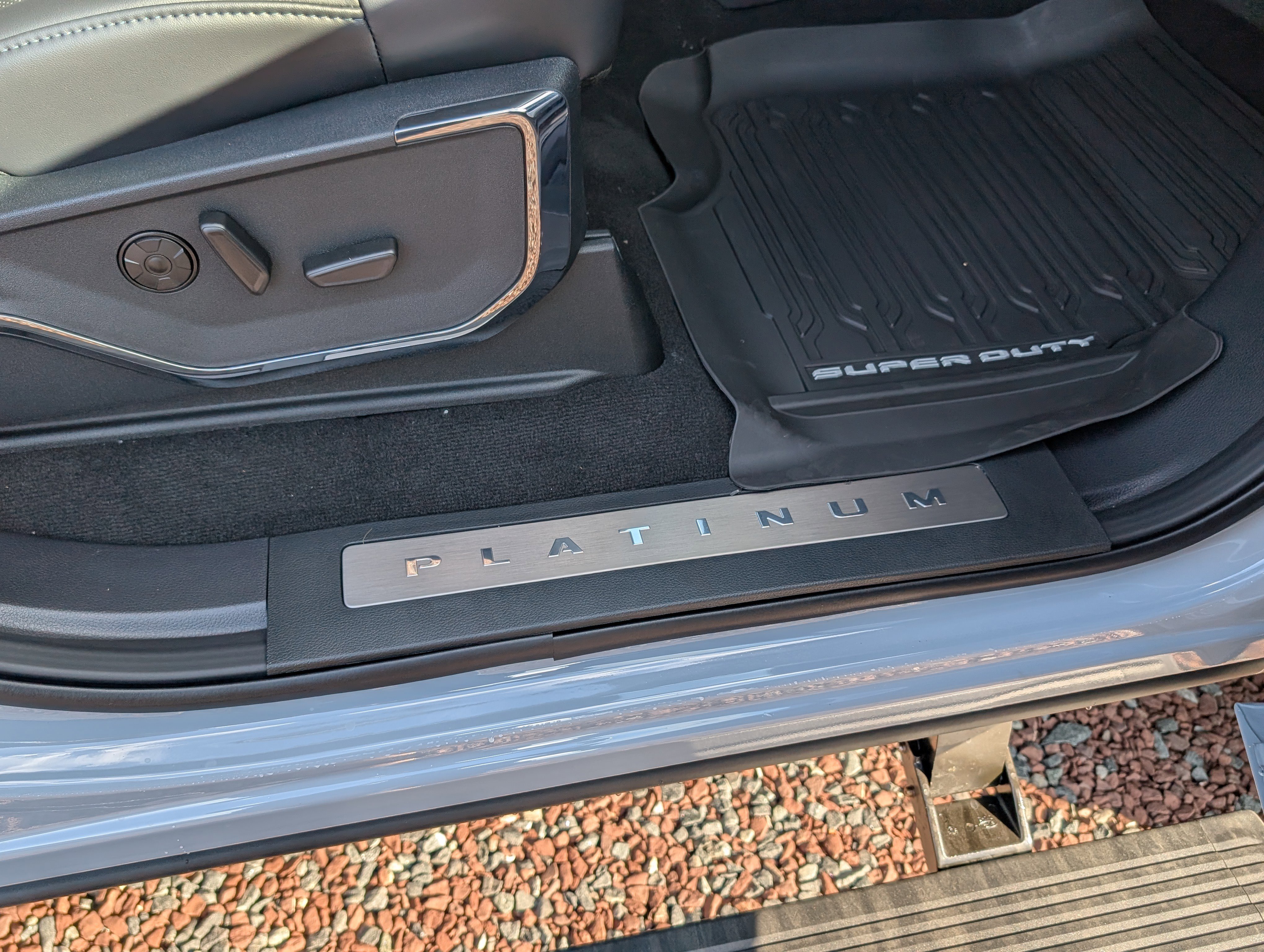 New 2026 Ford F250 Platinum w/ Tremor Off-Road Package image 6